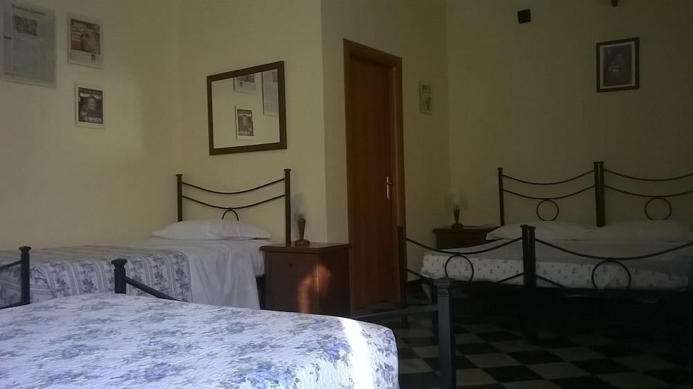 Camere Del Re Tarquinia Luaran gambar