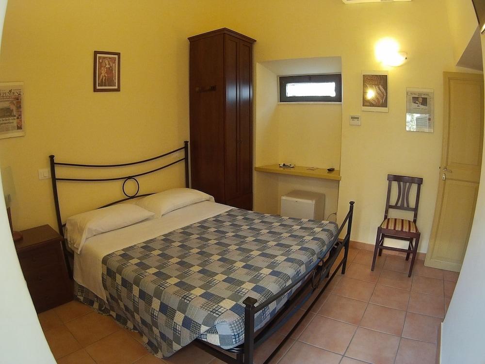 Camere Del Re Tarquinia Luaran gambar