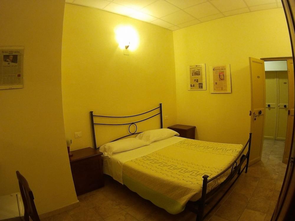 Camere Del Re Tarquinia Luaran gambar